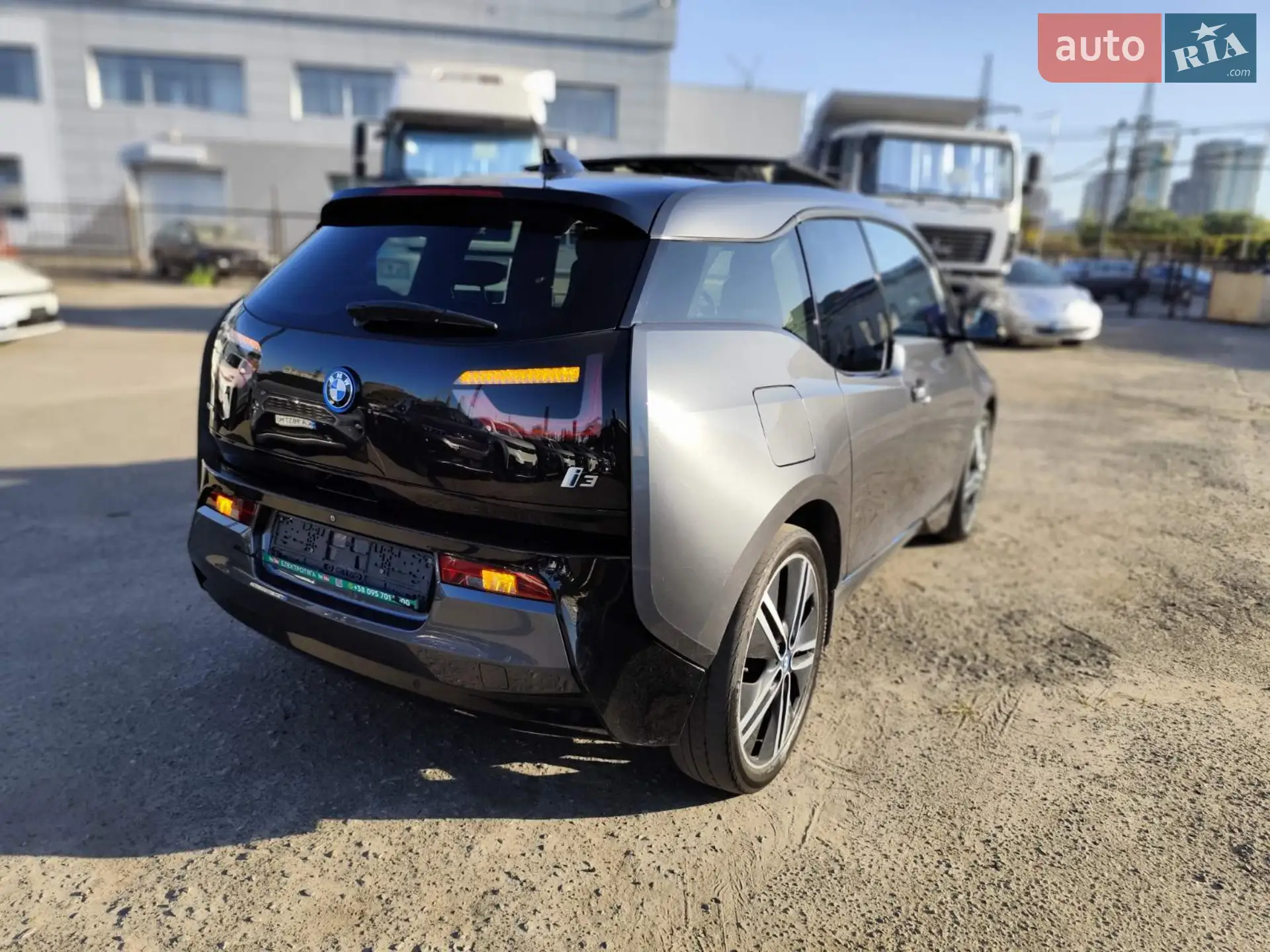 2016 BMW i3 - мініатюра 11