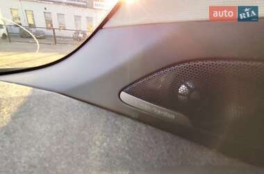 Хэтчбек BMW I3 2016 в 