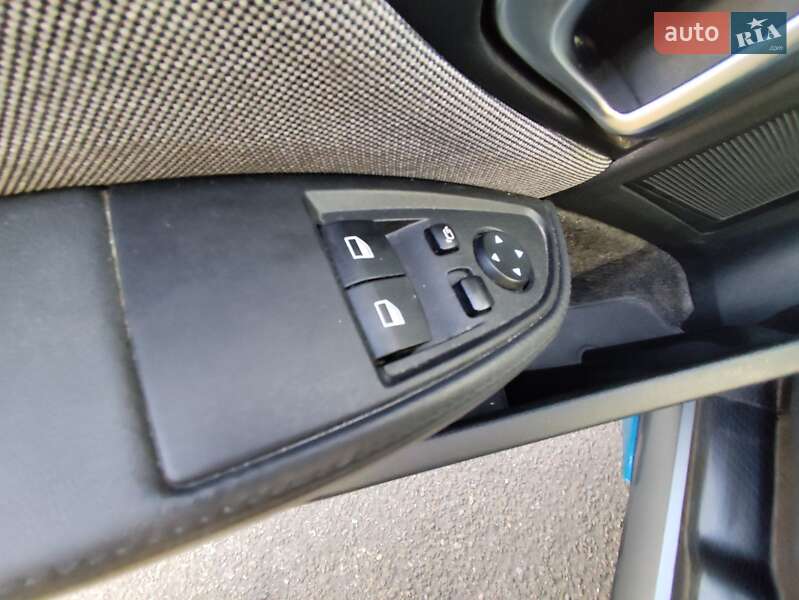Хэтчбек BMW I3 2016 в Киеве