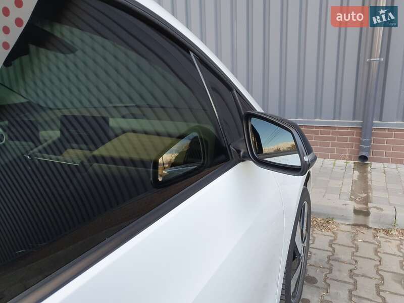 Хэтчбек BMW I3 2015 в Одессе