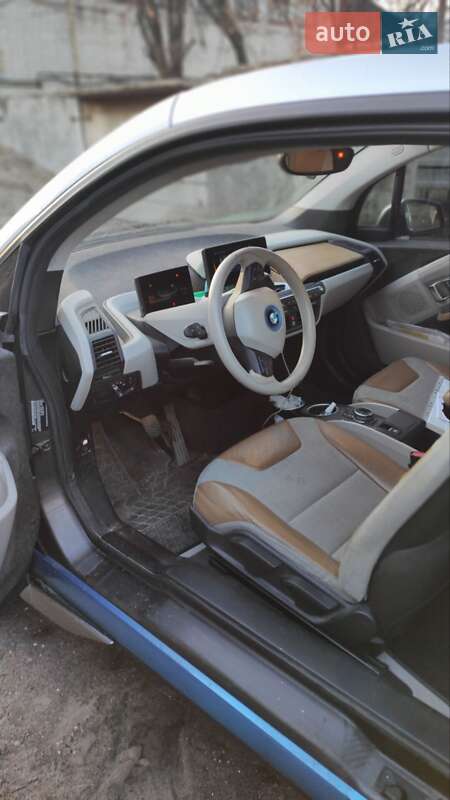 Хэтчбек BMW I3 2014 в Киеве