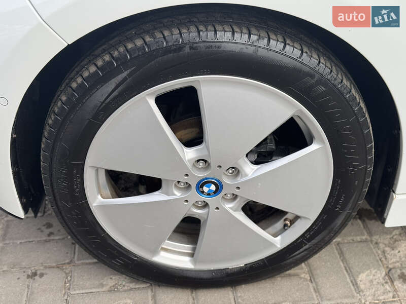 Хетчбек BMW I3 2015 в Дніпрі