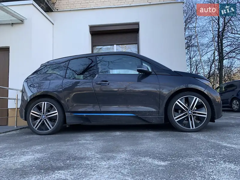 BMW I3