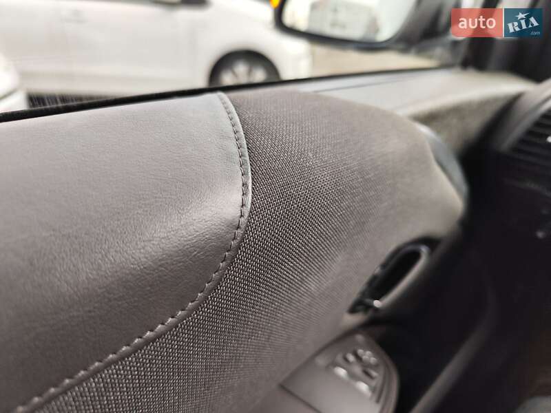 Хэтчбек BMW I3 2016 в Киеве