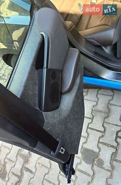 Хетчбек BMW I3 2017 в 