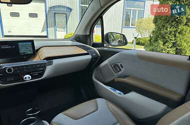 Хетчбек BMW I3 2016 в 