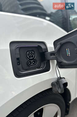 Хэтчбек BMW I3 2016 в 