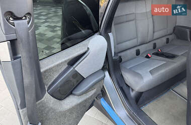 Хетчбек BMW I3 2015 в 
