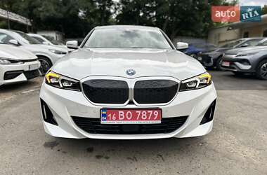 Седан BMW I3 2025 в 