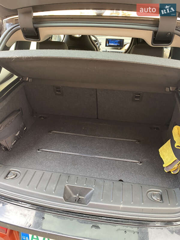 Хэтчбек BMW I3 2014 в Киеве