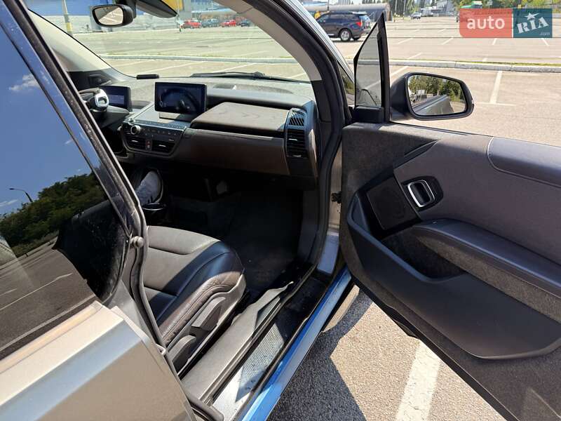 Хэтчбек BMW I3 2016 в Киеве