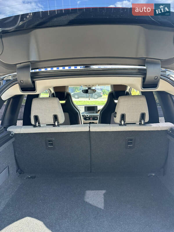 Хэтчбек BMW I3 2016 в Черновцах