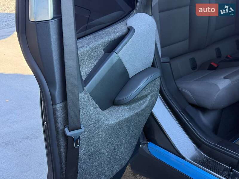 Хетчбек BMW I3 2016 в Рівному