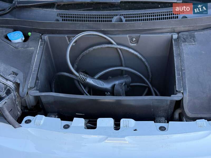 Хетчбек BMW I3 2016 в Рівному