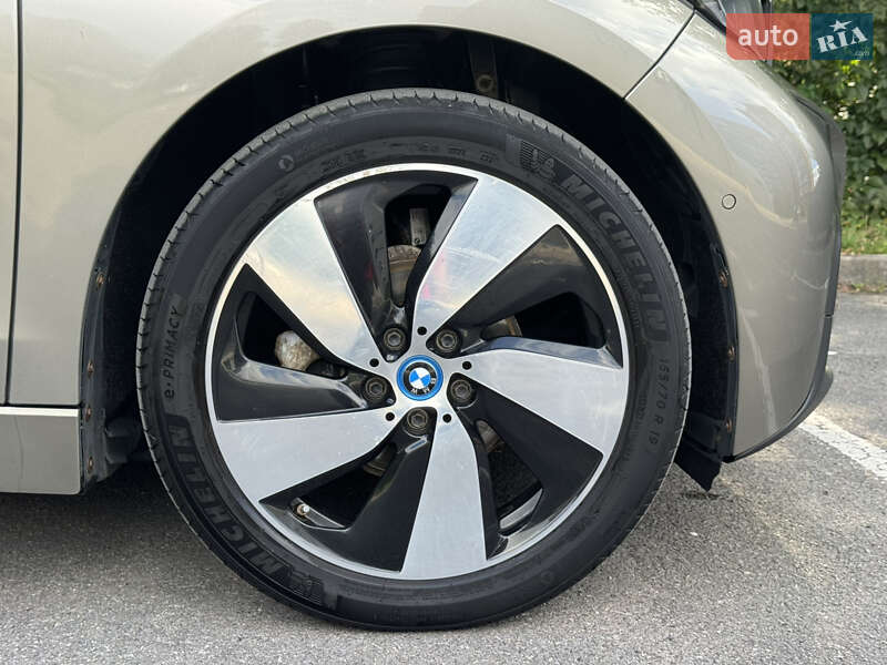 Хэтчбек BMW I3 2017 в Каменец-Подольском