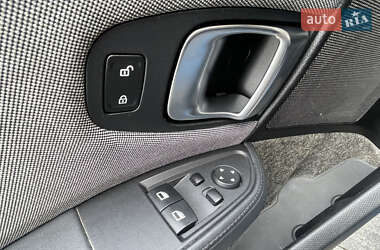 Хэтчбек BMW I3 2015 в 