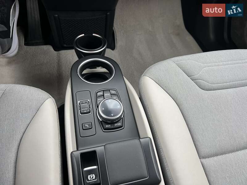 Хэтчбек BMW I3 2015 в Ровно