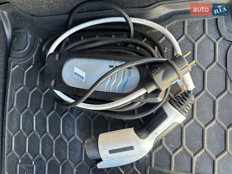 Хэтчбек BMW I3 2014 в Киеве