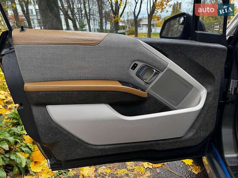 Хэтчбек BMW I3 2014 в Киеве фото 25 Хэтчбек BMW I3 2014 в Киеве