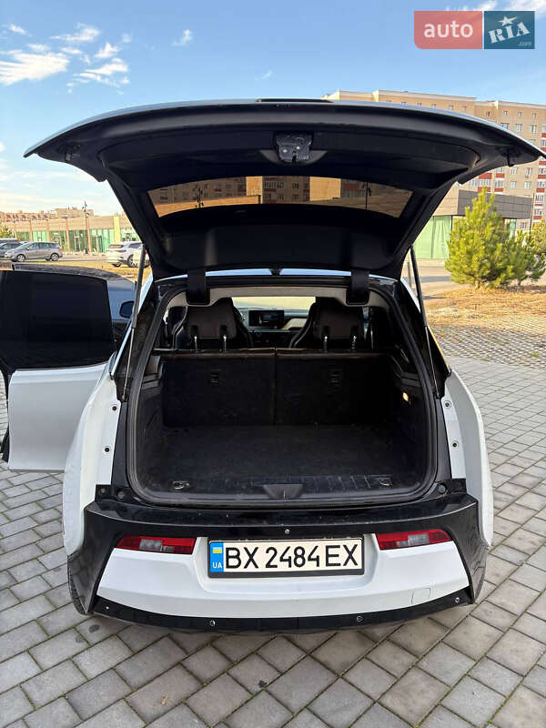 Хэтчбек BMW I3 2015 в Хмельницком