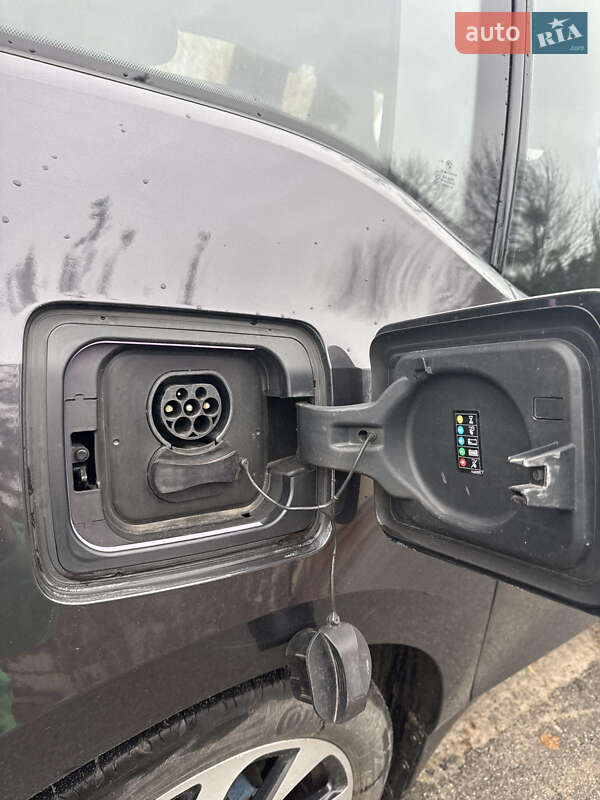 Хэтчбек BMW I3 2015 в Киеве