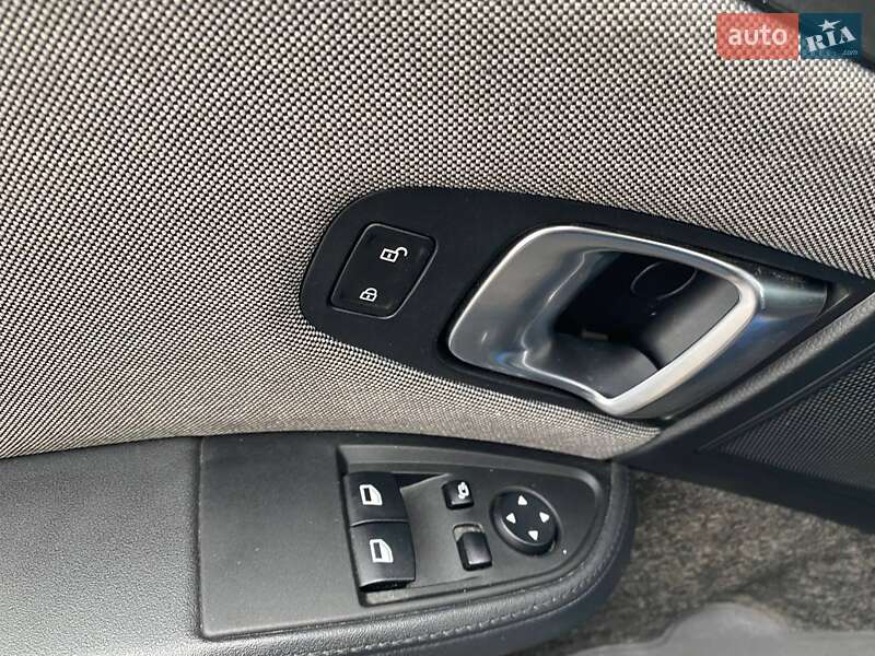 Хэтчбек BMW I3 2015 в Львове фото 23 Хэтчбек BMW I3 2015 в Львове