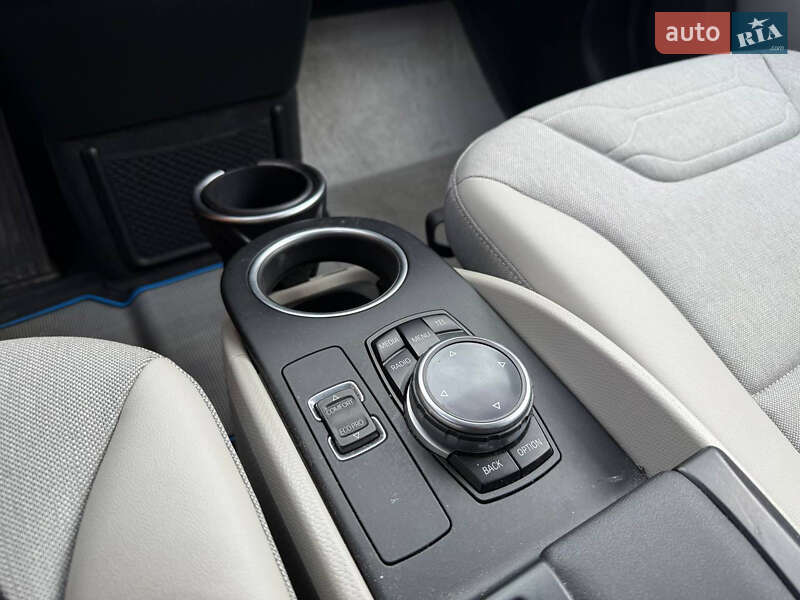 Хэтчбек BMW I3 2014 в Стрые