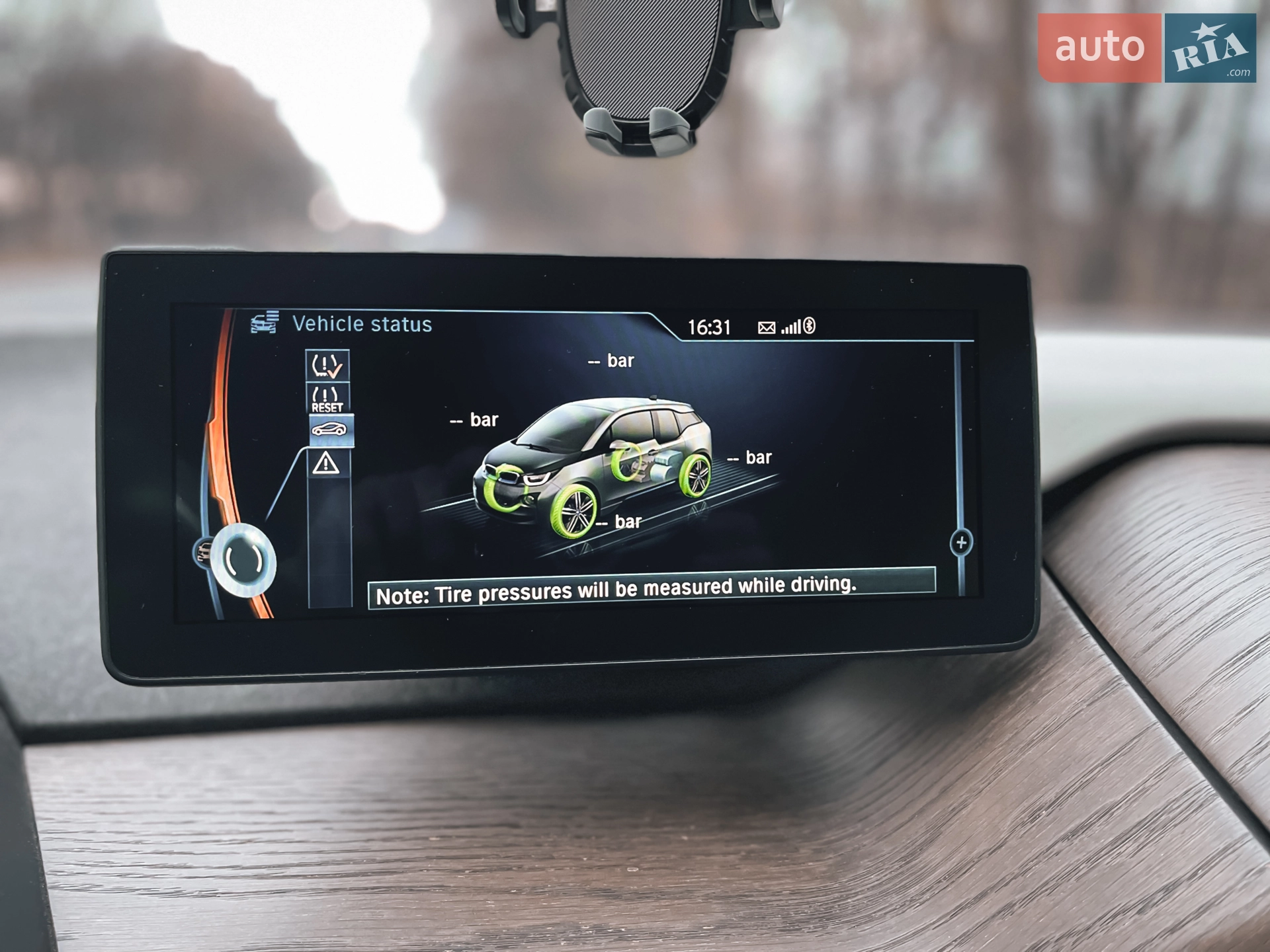 2016 BMW i3 - мініатюра 24