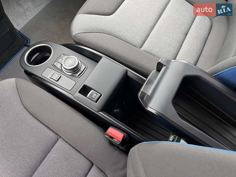 Хетчбек BMW I3 2020 в Житомирі