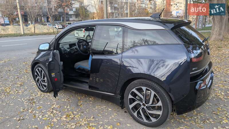 Хэтчбек BMW I3 2017 в Черновцах