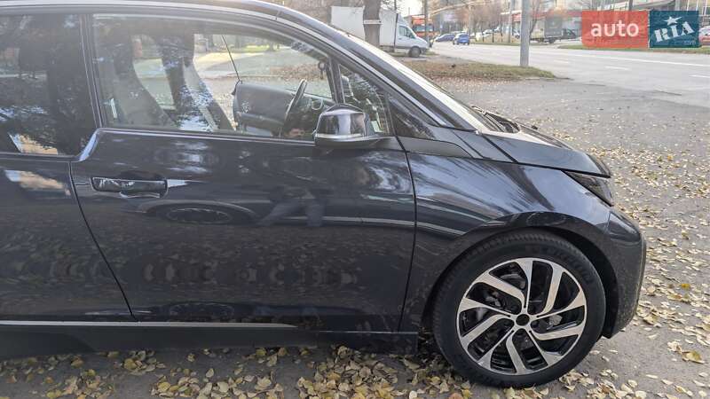 Хэтчбек BMW I3 2017 в Черновцах