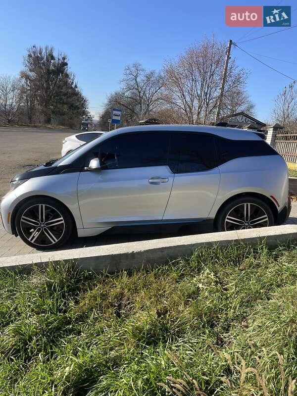 Хетчбек BMW I3 2014 в Чернівцях