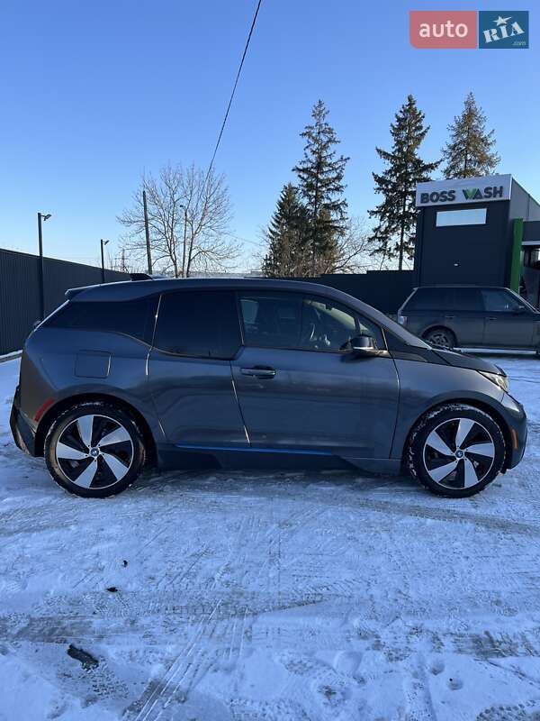 Хетчбек BMW I3 2017 в Чернівцях