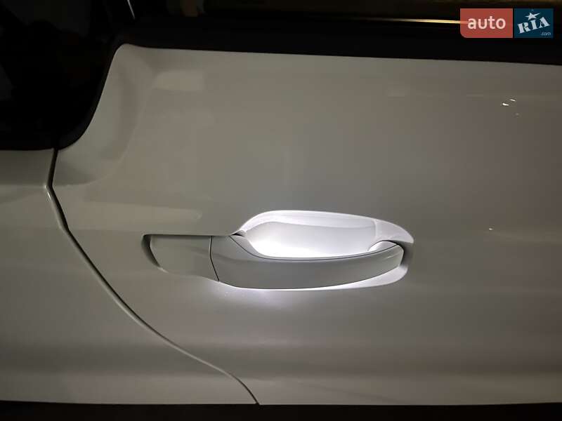 Хэтчбек BMW I3 2017 в Киеве