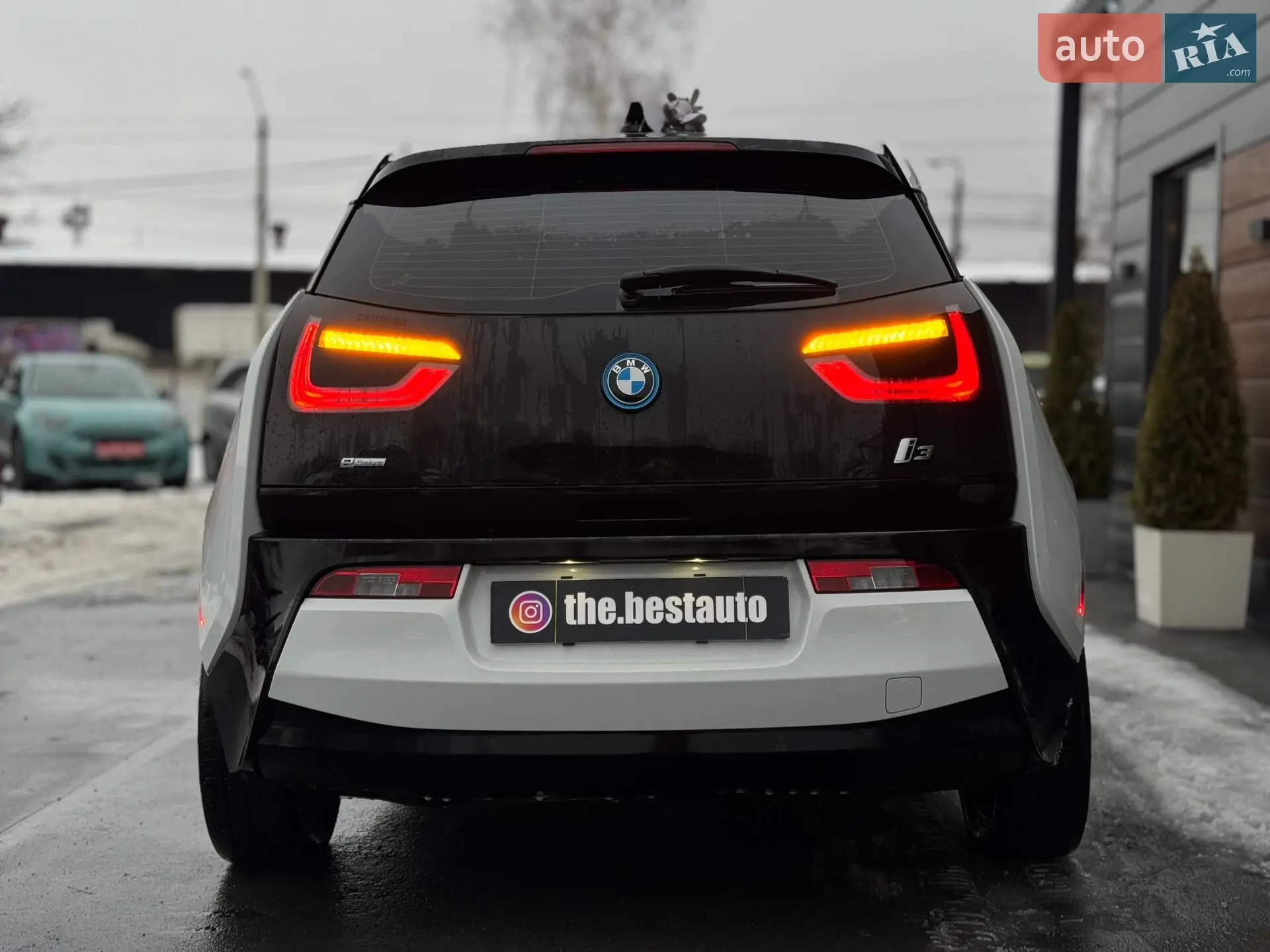 2016 BMW i3 - мініатюра 11