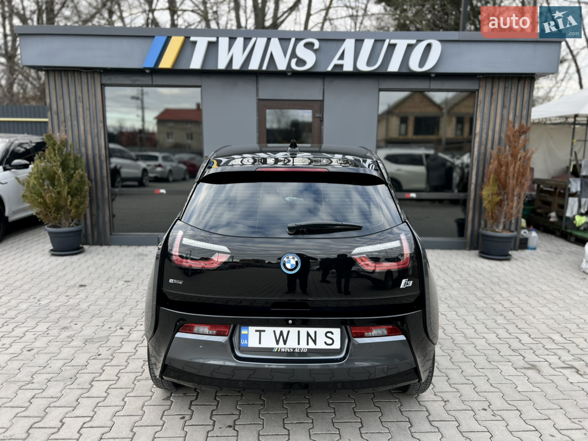 2017 BMW i3 - мініатюра 21