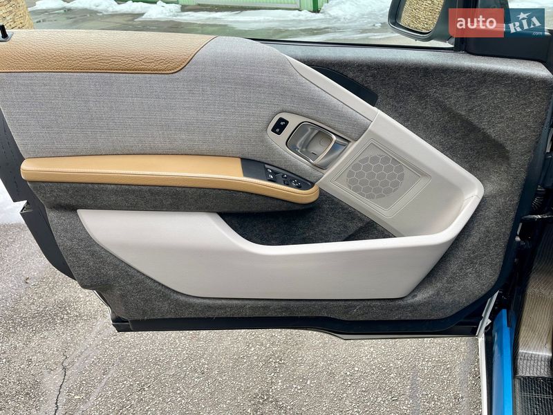 Хэтчбек BMW I3 2017 в Киеве