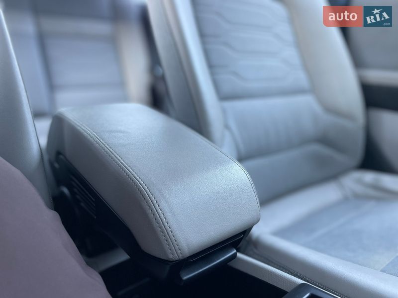 Хетчбек BMW I3 2014 в Стрию