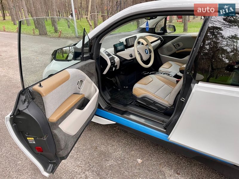Хэтчбек BMW I3 2016 в Киеве