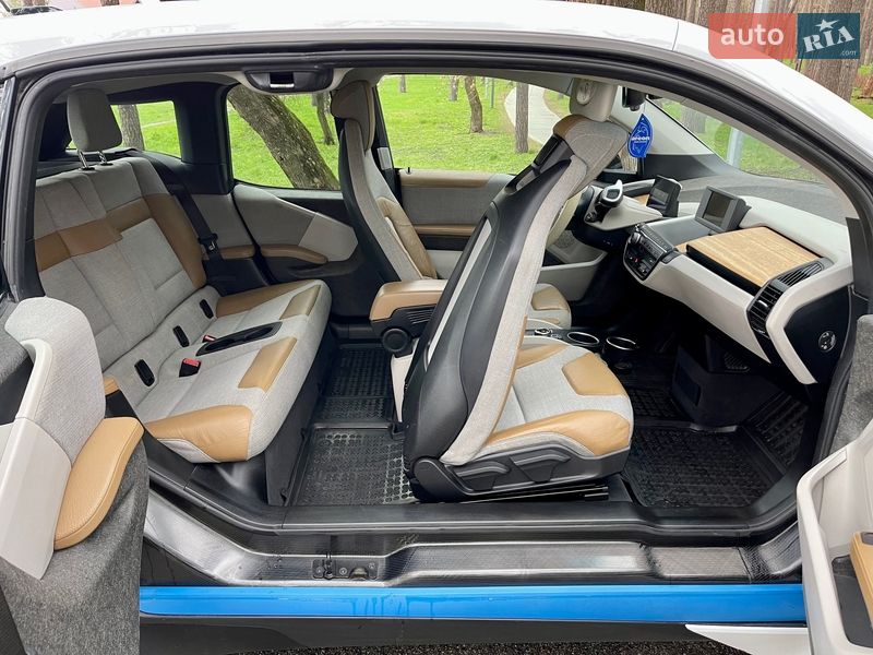 Хэтчбек BMW I3 2016 в Киеве