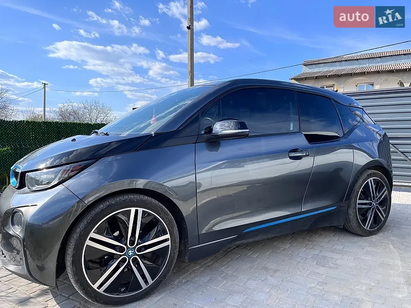 BMW I3