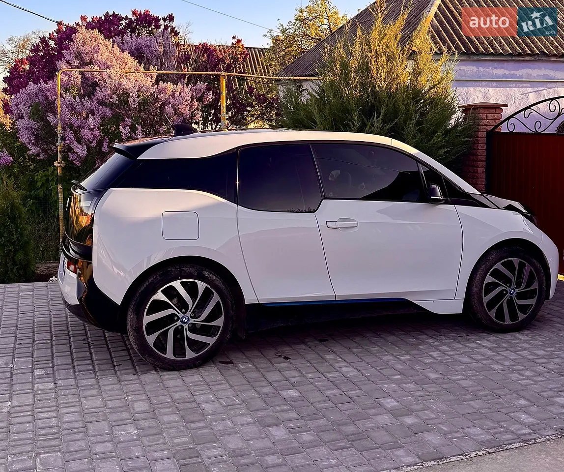 2016 BMW i3 - мініатюра 26