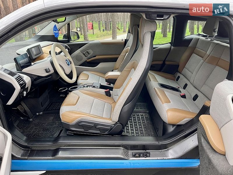 Хэтчбек BMW I3 2016 в Киеве