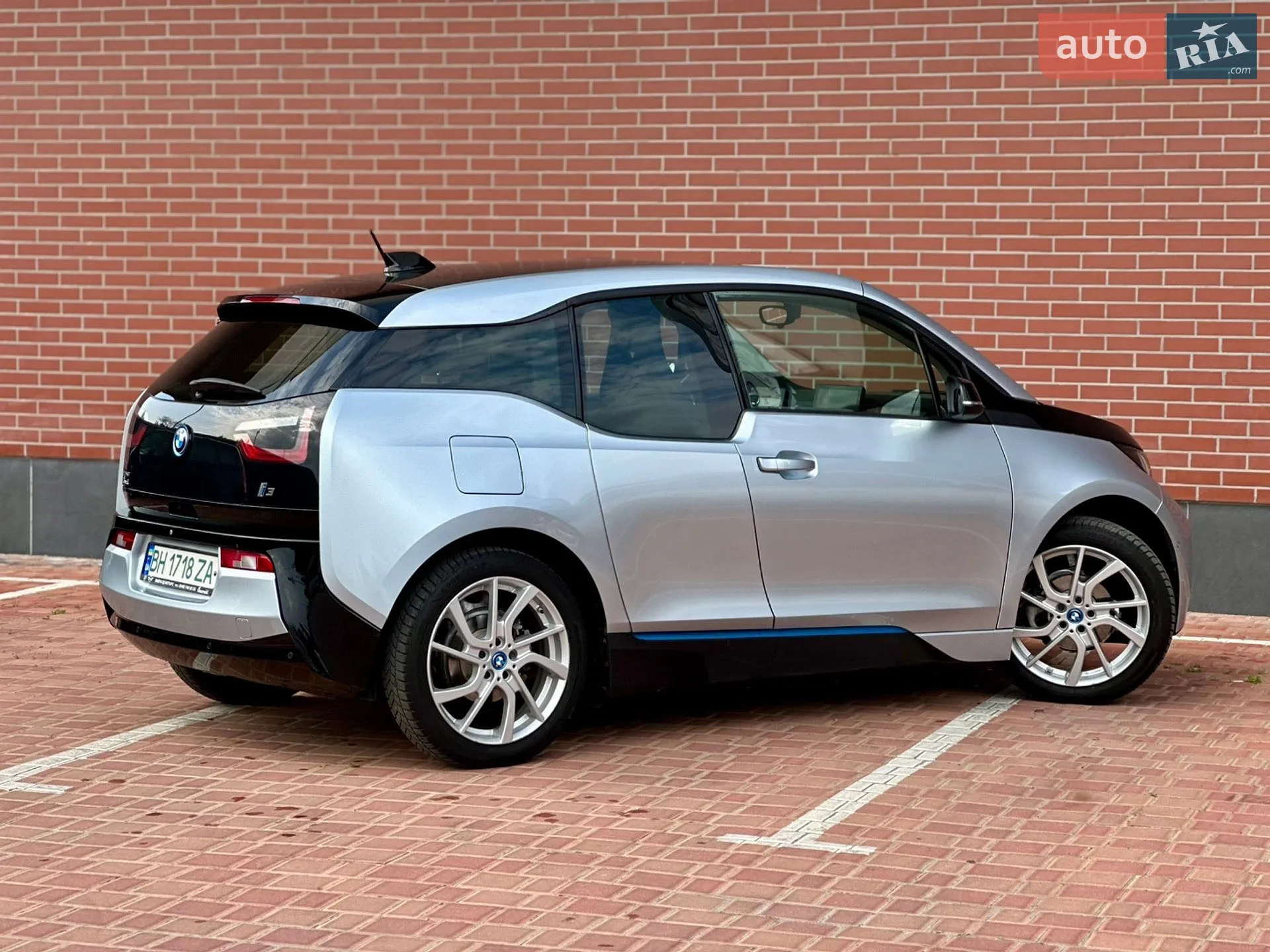 2016 BMW i3 - мініатюра 13