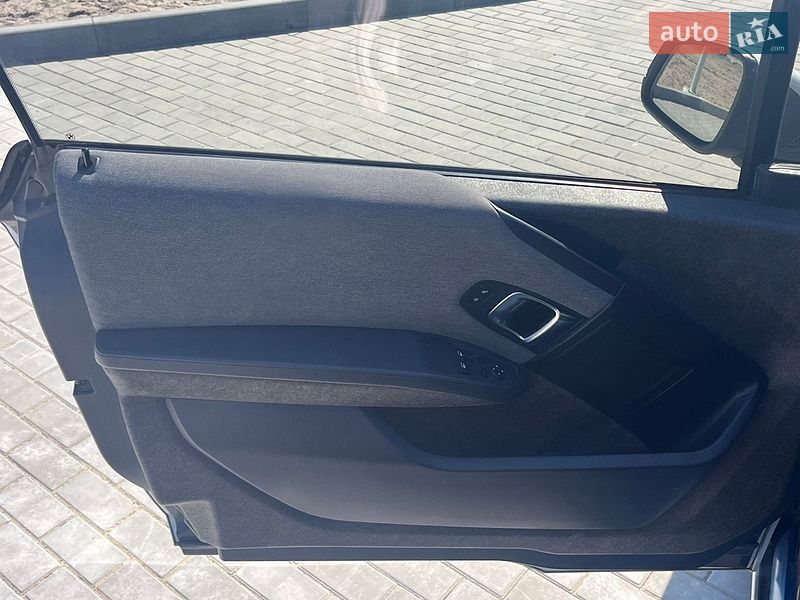 Хетчбек BMW I3 2014 в Горішніх Плавнях