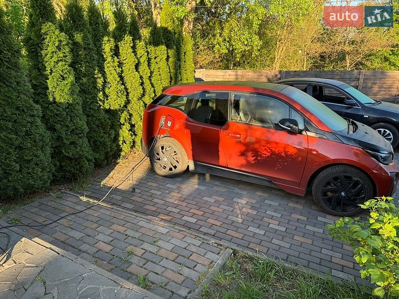 Хэтчбек BMW I3 2015 в Буче