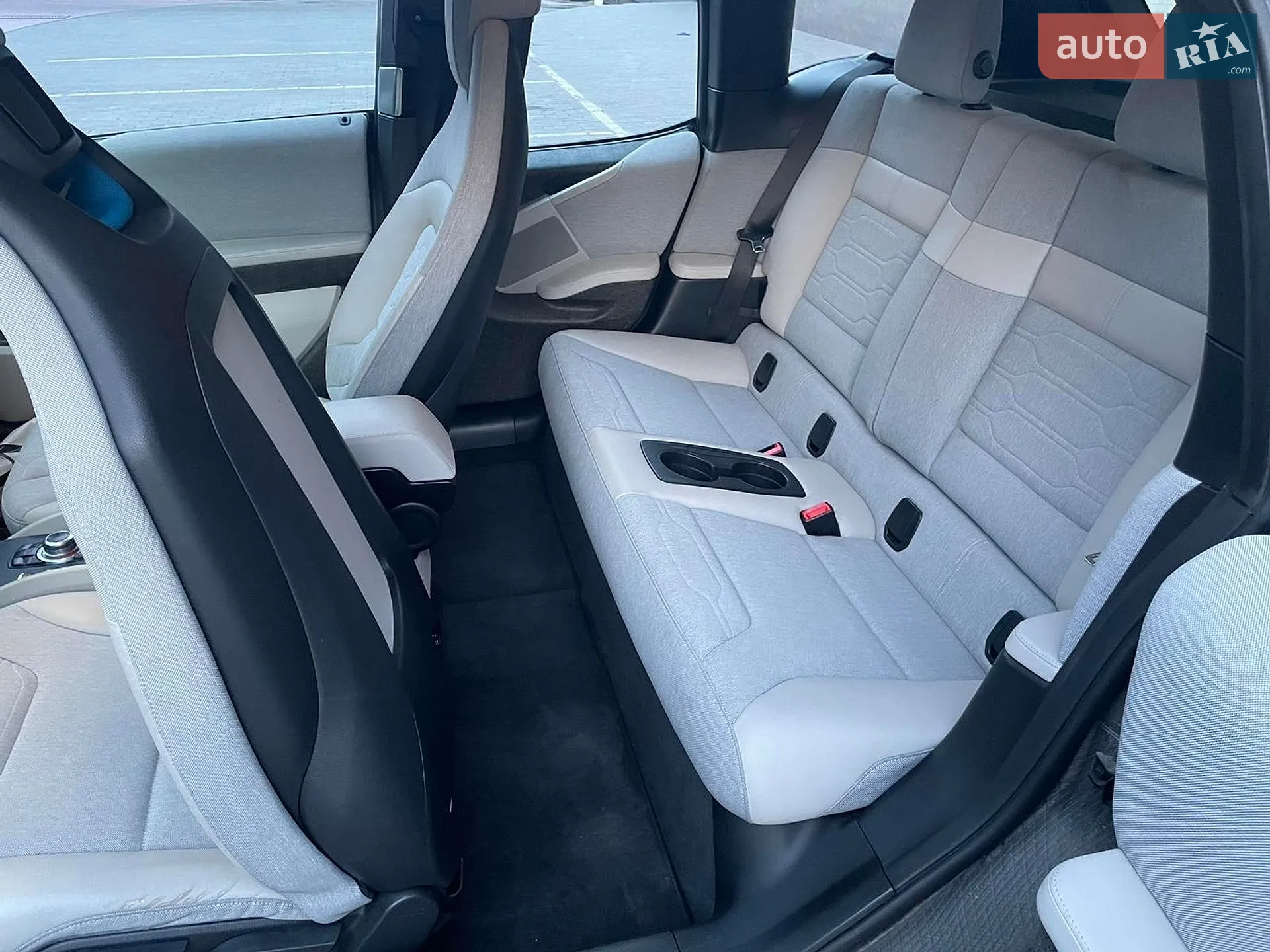 2015 BMW i3 - мініатюра 10