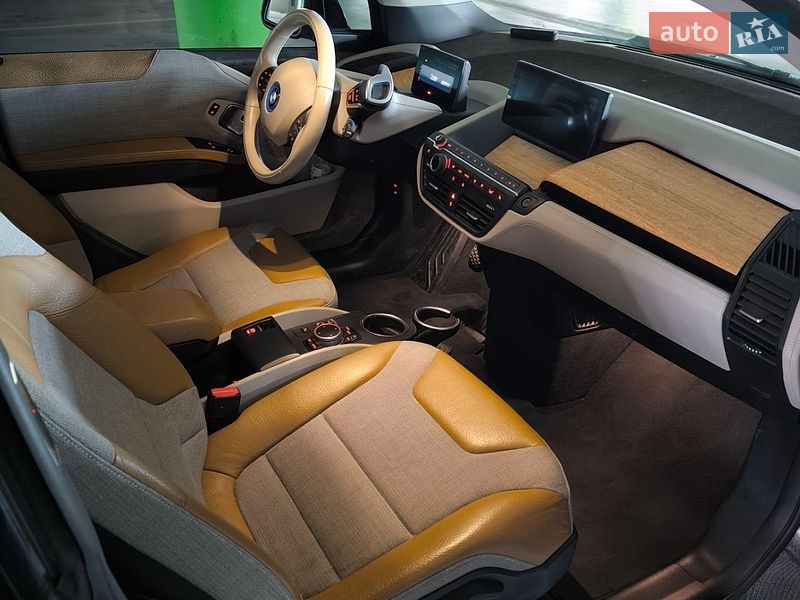 Хэтчбек BMW I3 2015 в Киеве