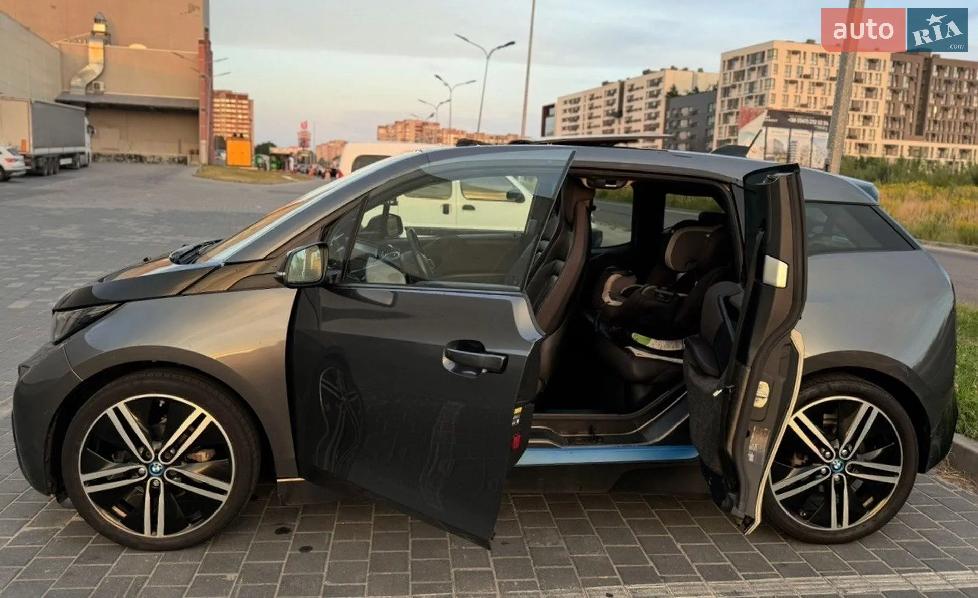 2016 BMW i3 - мініатюра 3