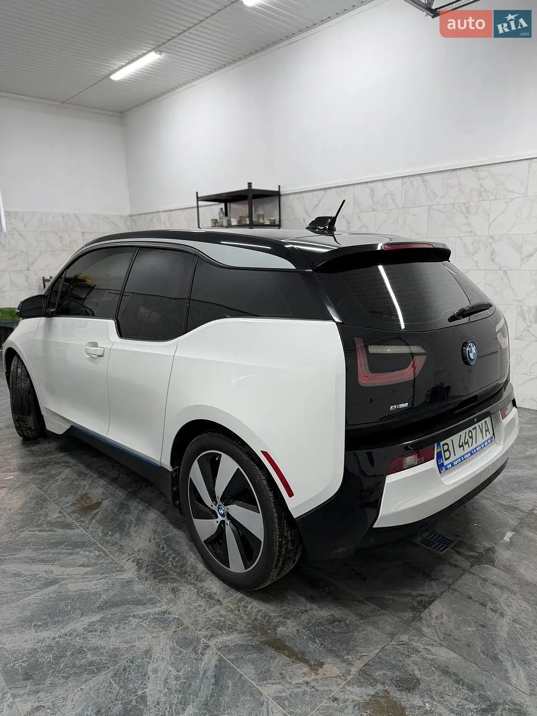 2018 BMW i3 - мініатюра 3